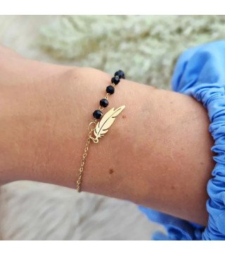 Bracelet 'Feather' avec Perles Noires, Plaqué Or 14k