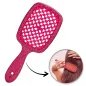 Brosse à cheveux avec paillettes rouges – Flexible, Aérée, Tous Types de Cheveux | Diana Beauty & Creative Brosse à cheveux avec paillettes rouges – Flexible, Aérée, Tous Types de Cheveux | Diana Beauty & Creative
