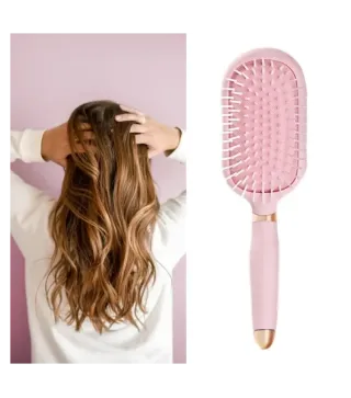 Różowa szczotka do włosów z masażem – lekka, powietrzna | Diana Beauty & Creative