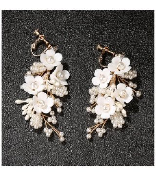 Boucles d'oreilles de mariage faites à la main avec strass Lilium