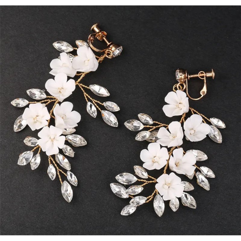 Boucles d'oreilles de mariage faites à la main avec strass Cylia