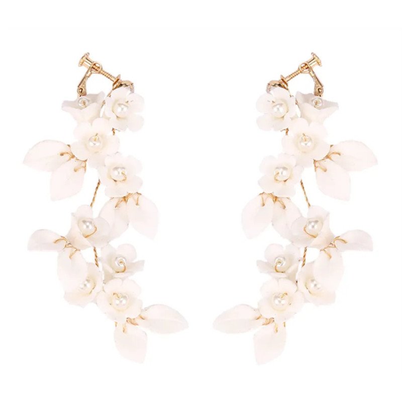 Boucles d'oreilles de mariage faites à la main avec strass Iris