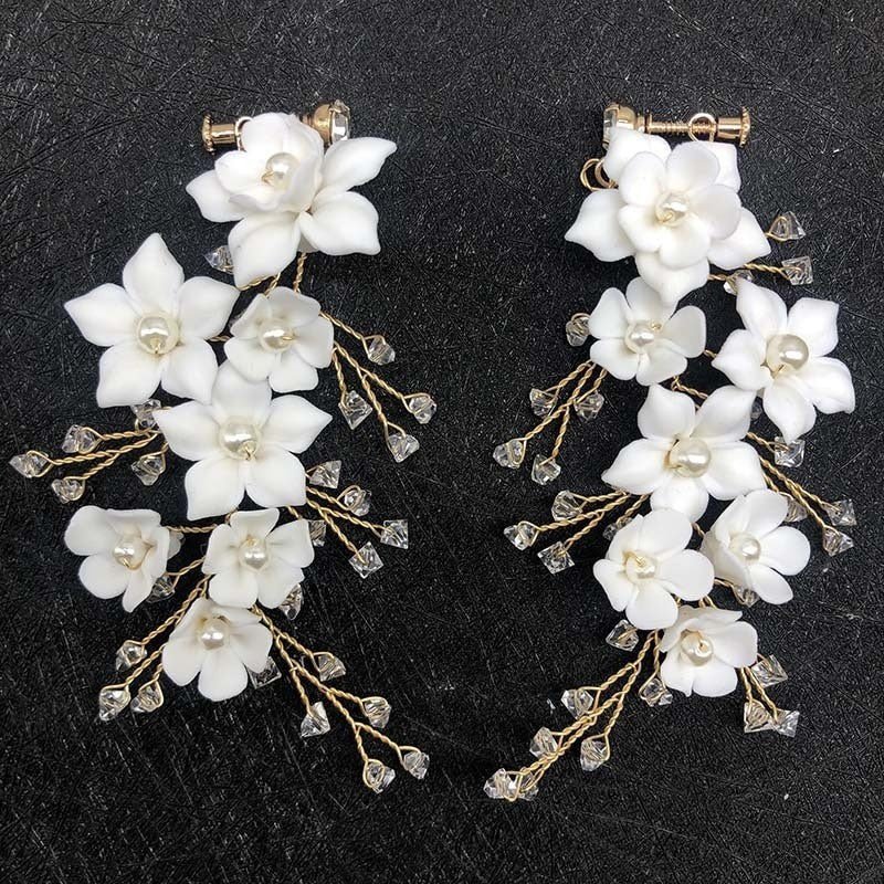 Boucles d'oreilles de mariage faites à la main avec strass Java Boucles d'oreilles de mariage faites à la main avec strass Java