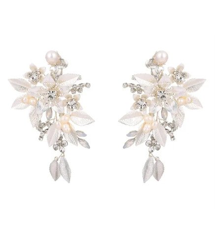 Boucles d'oreilles de mariage faites à la main avec strass Rubia