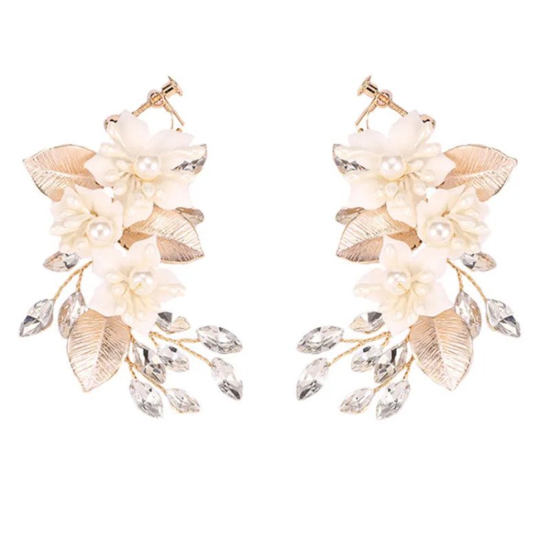 Boucles d'oreilles de mariage faites à la main avec strass Fiona Boucles d'oreilles de mariage faites à la main avec strass Fiona