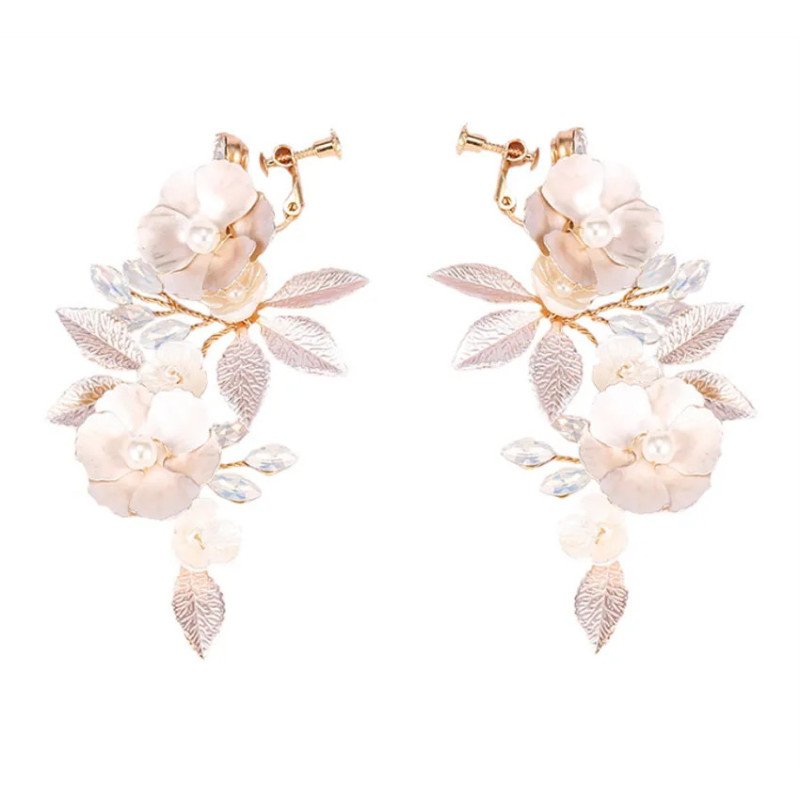 Boucles d'oreilles 'Fuchsia' avec Strass Faits Main et Or 14k Boucles d'oreilles 'Fuchsia' avec Strass Faits Main et Or 14k