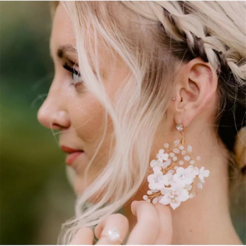 Boucles d'oreilles 'Crown' avec Cristaux et Design Fait Main Boucles d'oreilles 'Crown' avec Cristaux et Design Fait Main