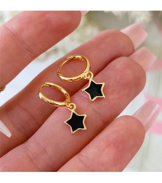 Boucles d'oreilles 'Black Stars on Hoop' avec Étoiles Noires, Plaqué Or 14k