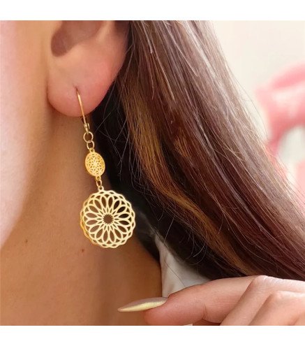 Oorbellen 'Long Rosette' met Delicate Rozetten, Verguld met 14-karaats Goud